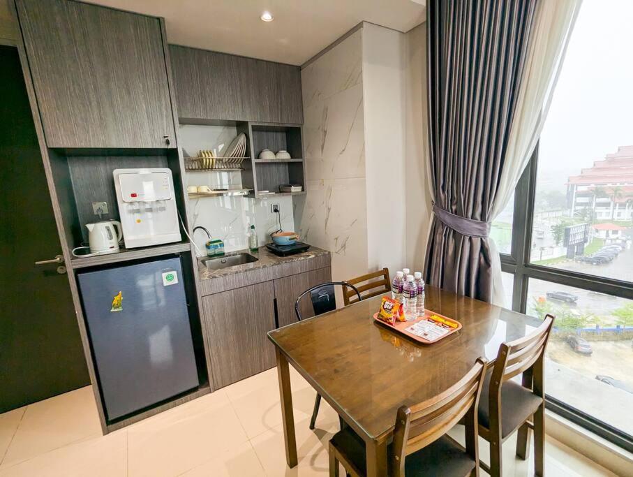Lovina 7-aa At One Apartemen Batam